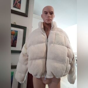 BooHooMAN Borg Men's Size S Cream Cropped Zippered Puffer Jacket NWT